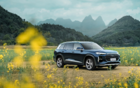 豪华SUV首选奥迪Q6，探索顶级舒适配件与扩展空间