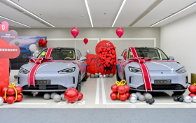 兑现承诺，如期交付！问界新M5全国规模交付正式开启